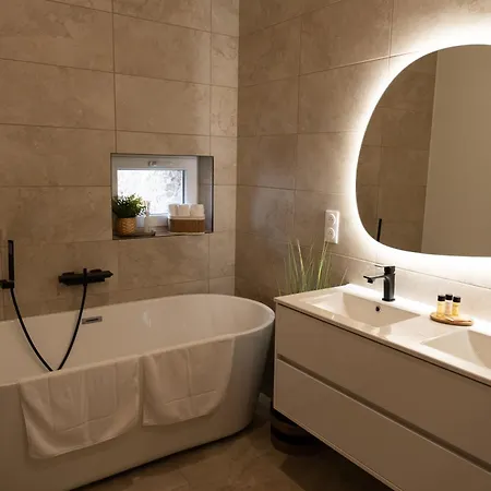 De Charme Avec * Памье